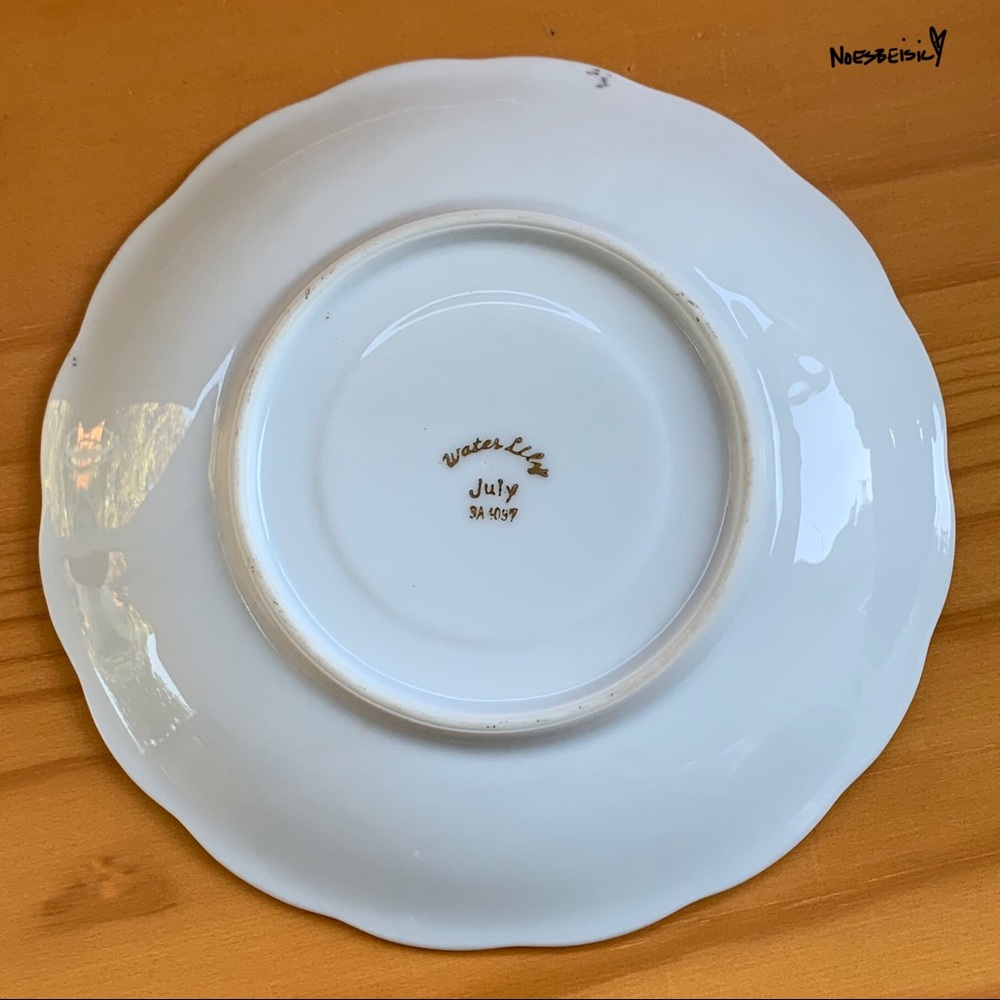 🚫SOLD•E✝️SY🚫 Vintage July Water Lily Teacup - Picture 10 of 11